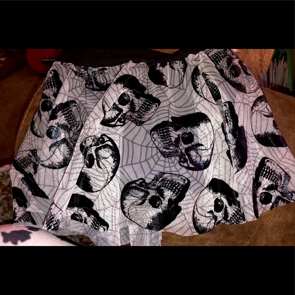 New Skull skirt